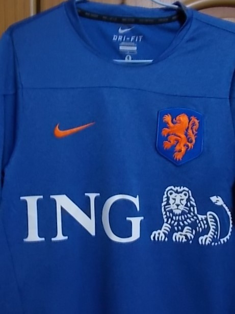 【正規品・古着】オランダ代表トレーニングシャツ　10W杯/準優勝　青　ロッベン　スナイデル　ファンペルシ_画像3