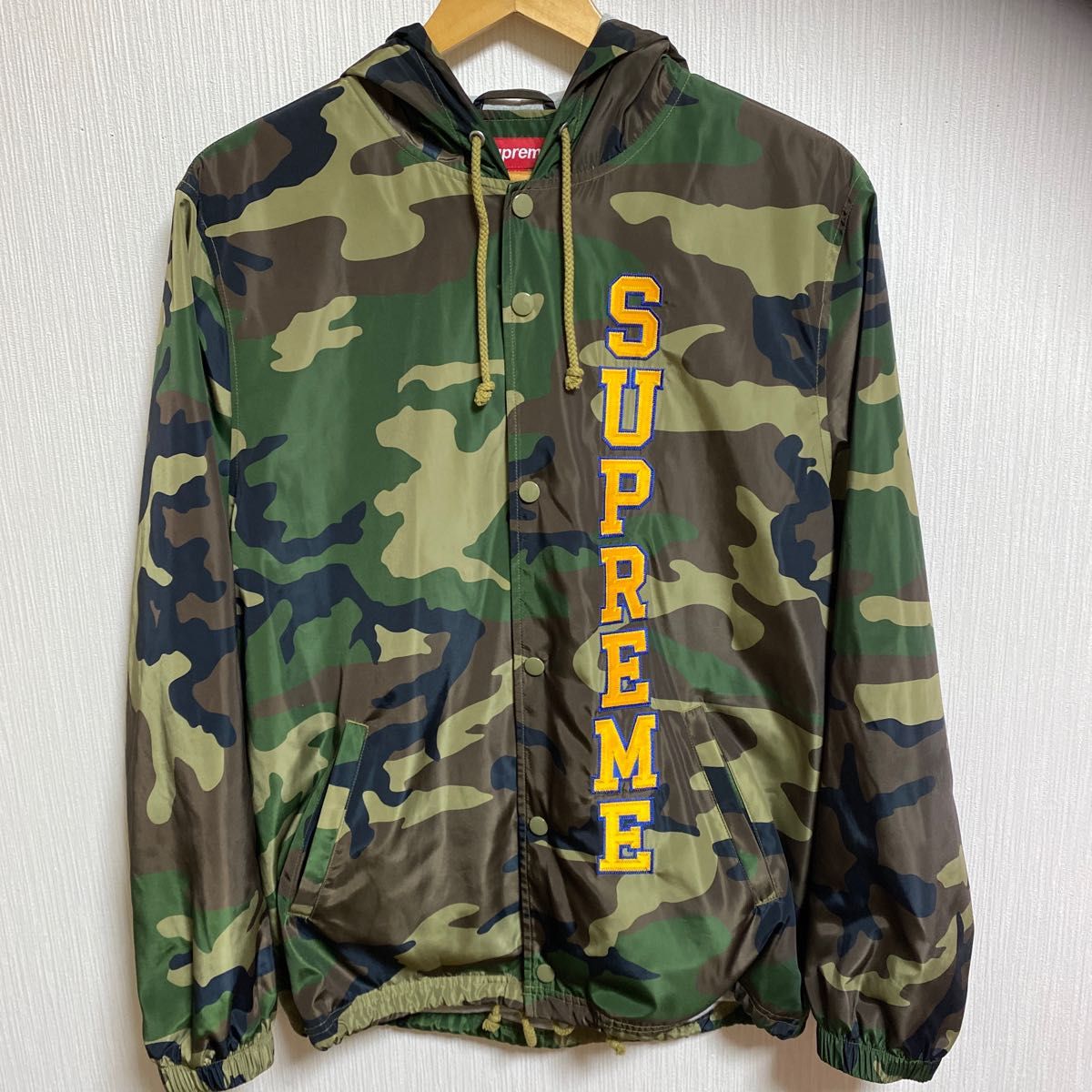 Supreme Vertical Logo Hooded コーチジャケット | alfasaac.com