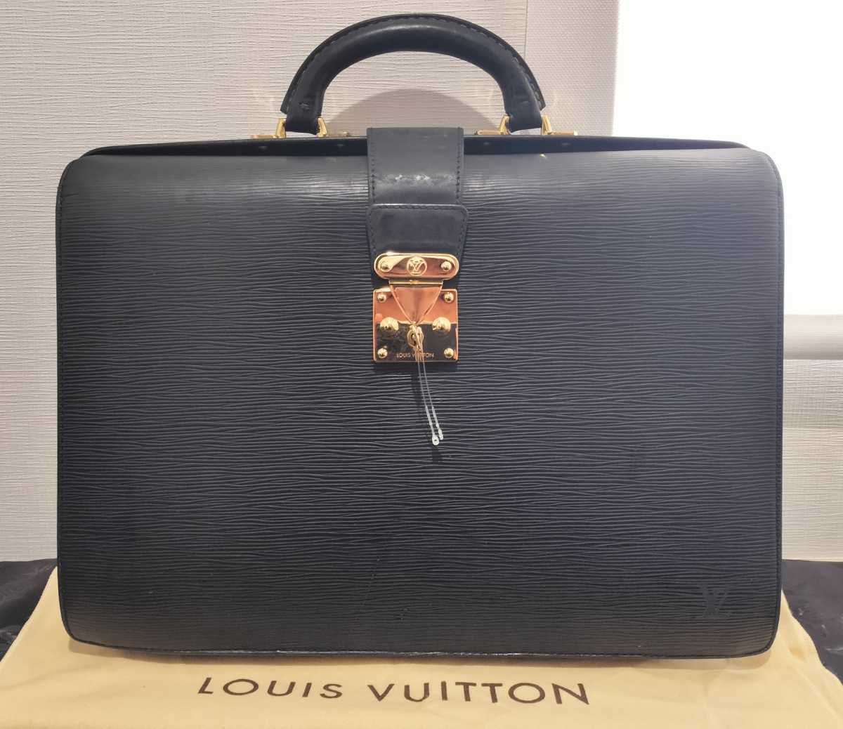 ★金具超綺麗★Louis Vuitton ヴィトン エピ 2層 ダレスバッグ ビジネスバッグ ブリーフケース 書類鞄★鍵付、フランス製★