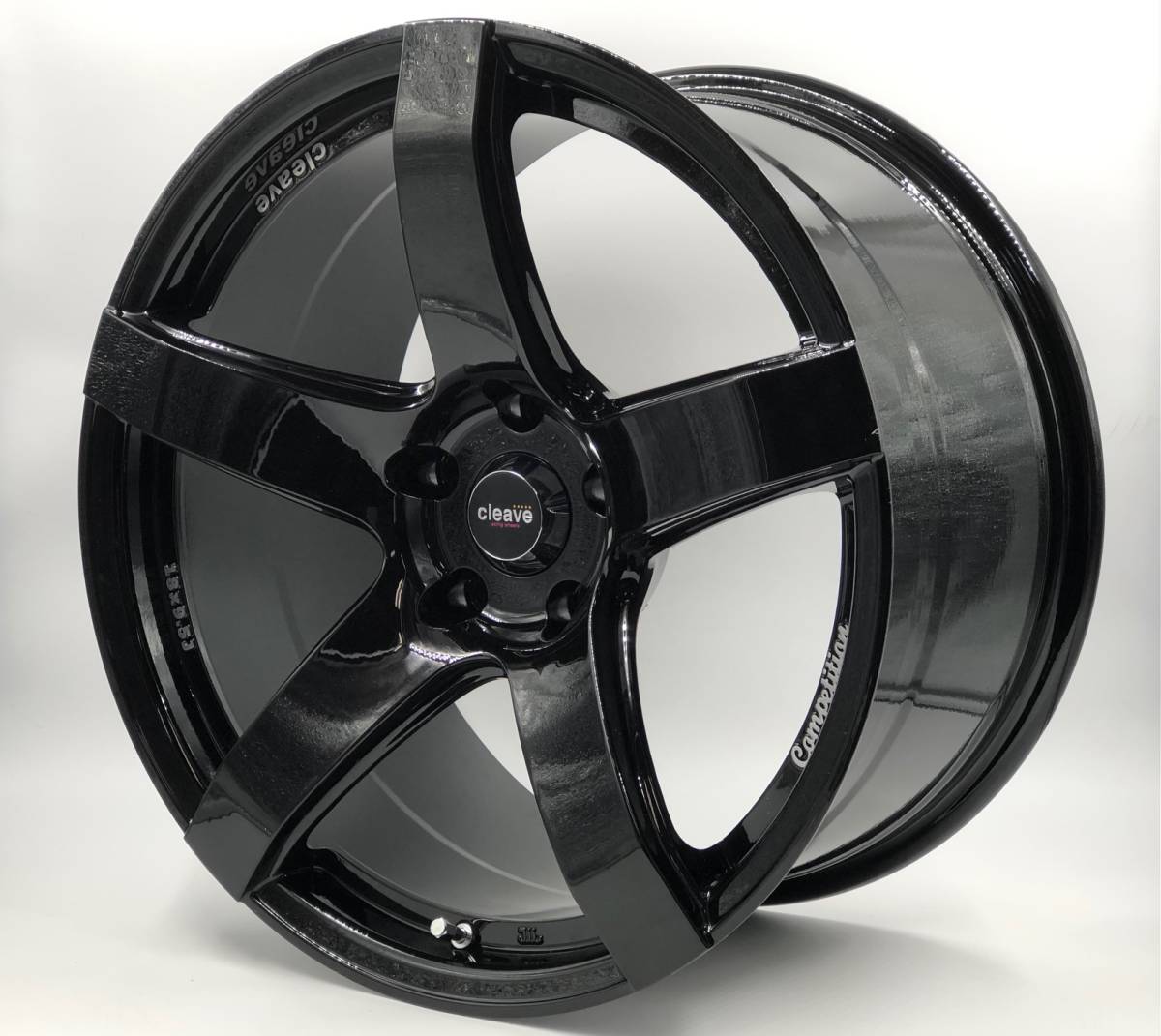 最大66%オフ! CLEAVE RACING TS54C 18x9.5J 18 5H-114.3 ホワイト 2