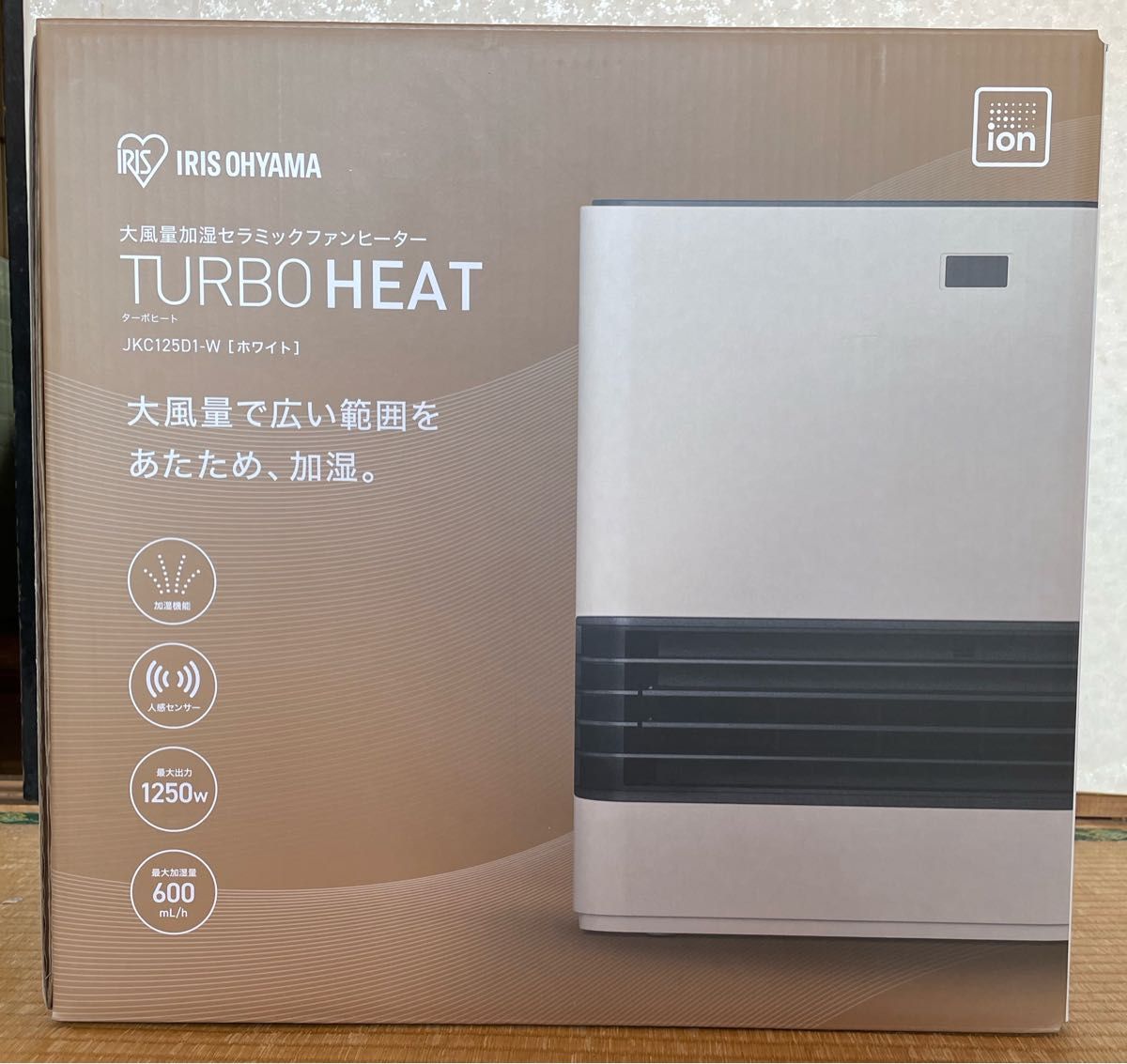 アイリスオーヤマ 加湿機能付き ファンヒーター JKC125D1-W ホワイト