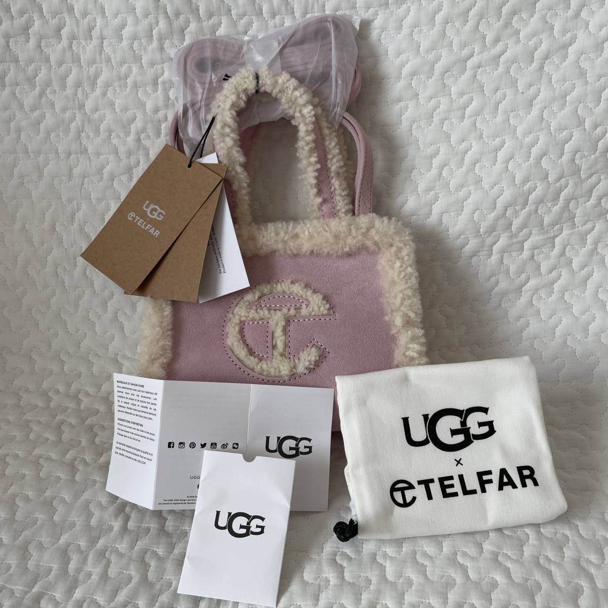 新作 TELFAR テルファー UGG アグ SMALL SHOPPING BAG スモール 新作 TELFAR テルファー UGG アグ SMALL SHOPPING BAG スモール