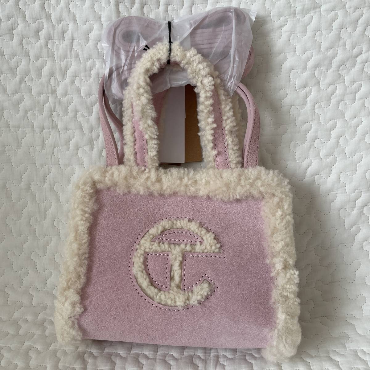 新作 TELFAR テルファー UGG アグ SMALL SHOPPING BAG スモール 新作 TELFAR テルファー UGG アグ SMALL SHOPPING BAG スモール