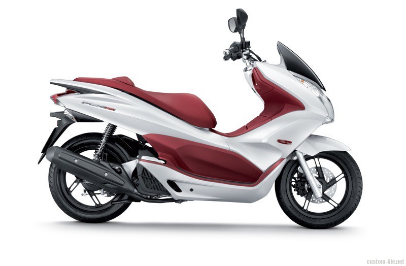 PCX JF28 eSP 2012 87135+87140-KZY-700 PCX 150 エンブレム 左右セット 銀 Chrome 純正品_画像2