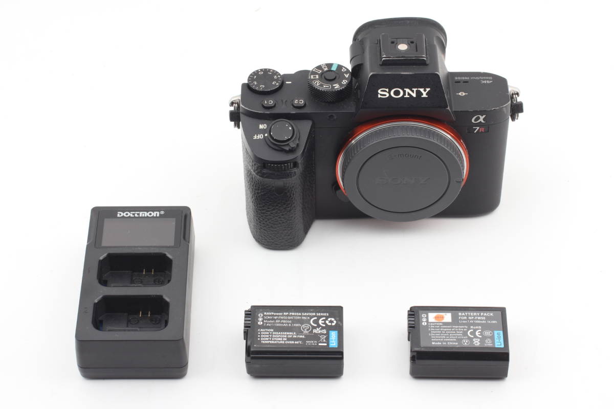 春新作の 美品 SONY ソニー フルサイズミラーレス一眼 ILCE-7RM2 α7RM2