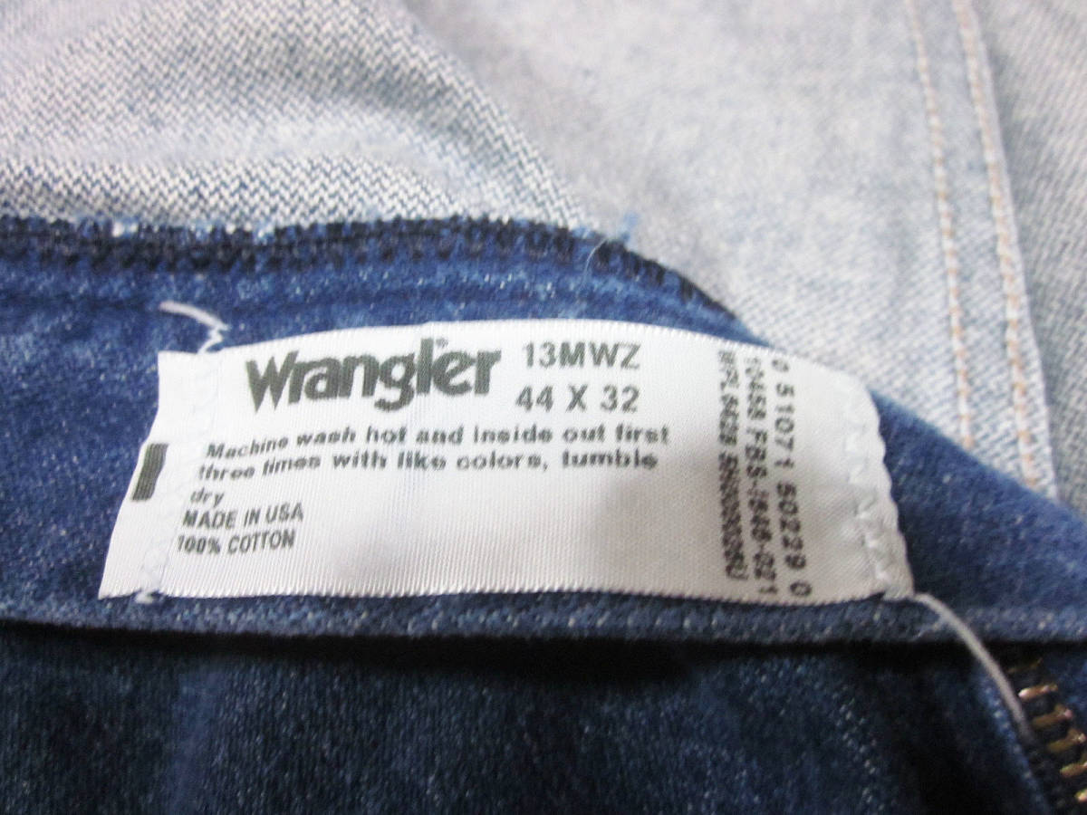 送料無料!!　希少!!　USA製　ビッグサイズ　Wrangler　ラングラー　13MWZ　90年代　ルーズ　ストレート　デニム　ジーンズ　44　 W約100CM