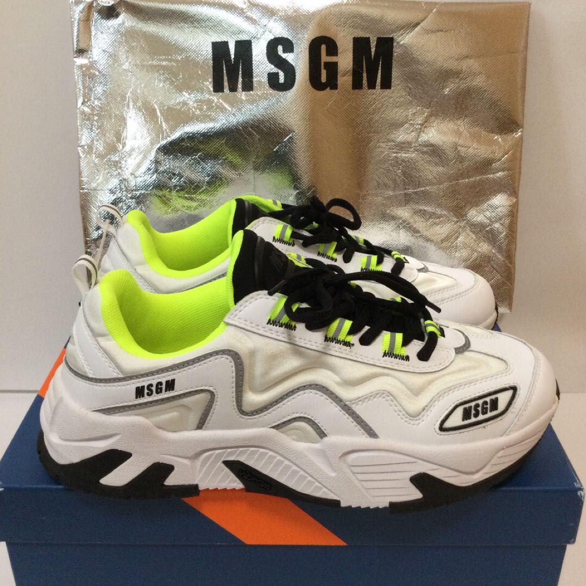 【新品】MSGM ホワイトダッドスニーカー41 エムエスジイエム