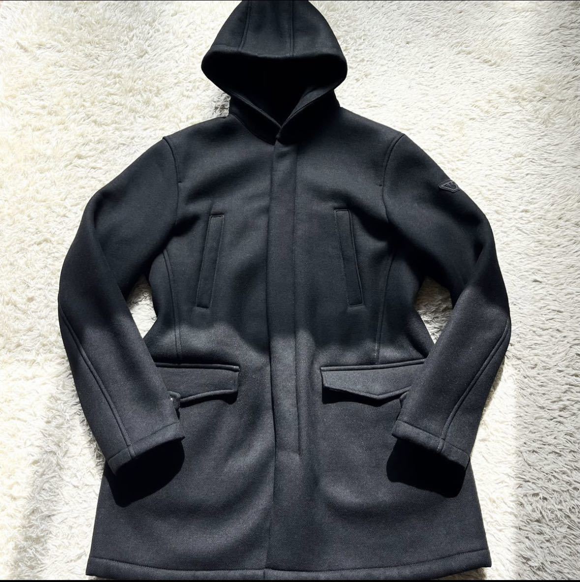 EMPORIO ARMANIウールコートフード 裏ボア ロゴワッペン ブラック