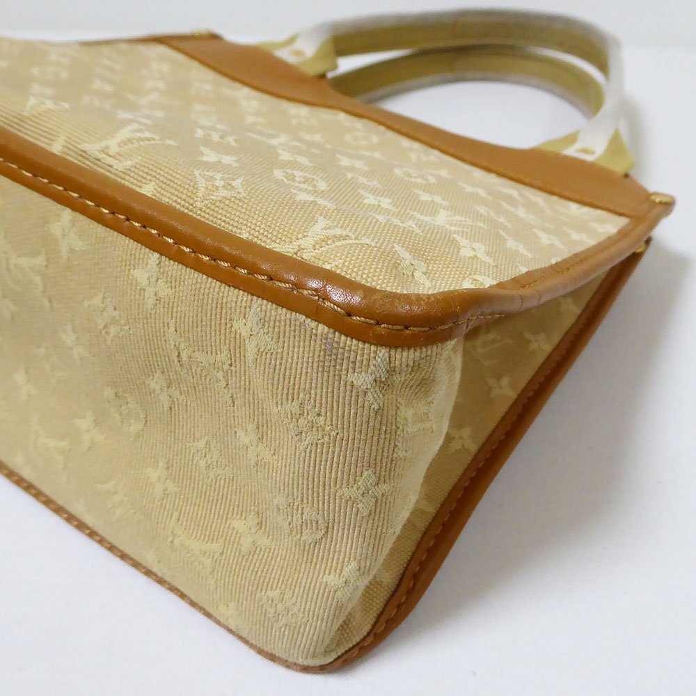 ルイヴィトン(Louis Vuitton)モノグラムミニ サックキャトリーン