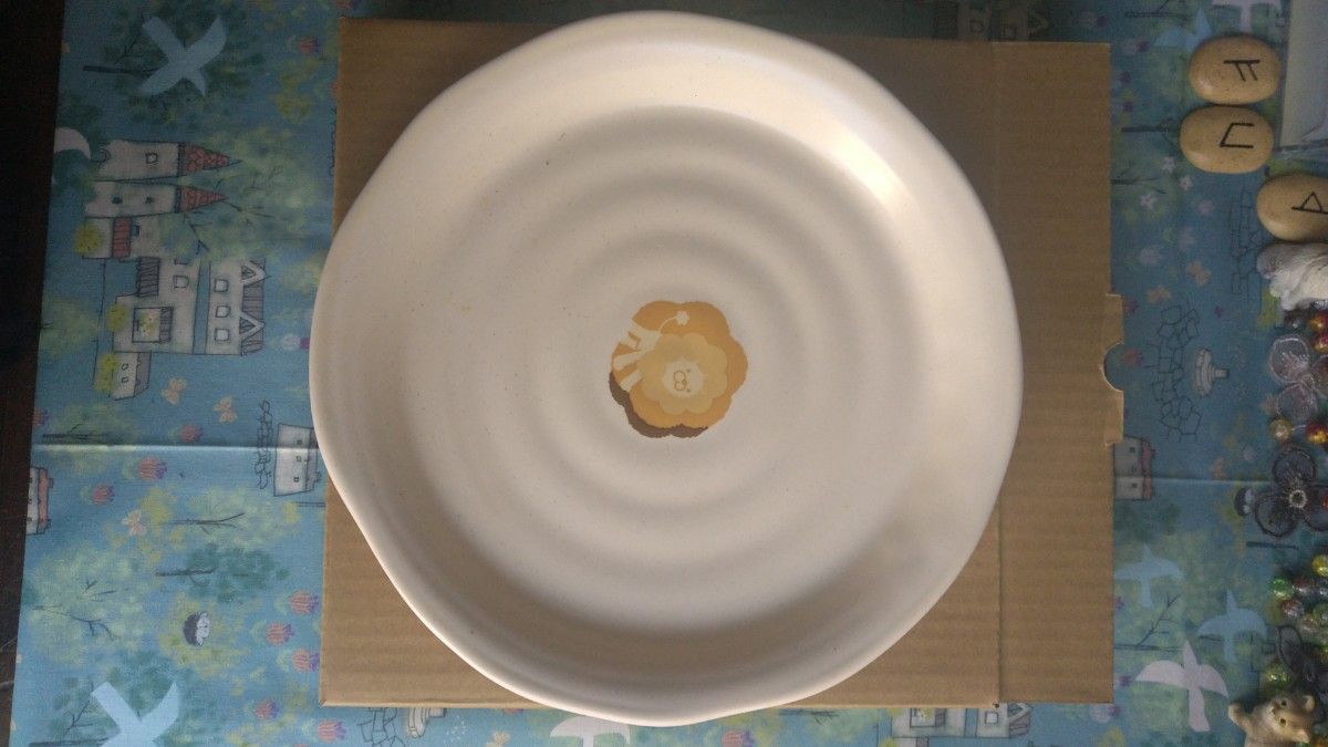 ミスタードーナッツ　2005年　非売品お皿　大22.5　小20.8　　