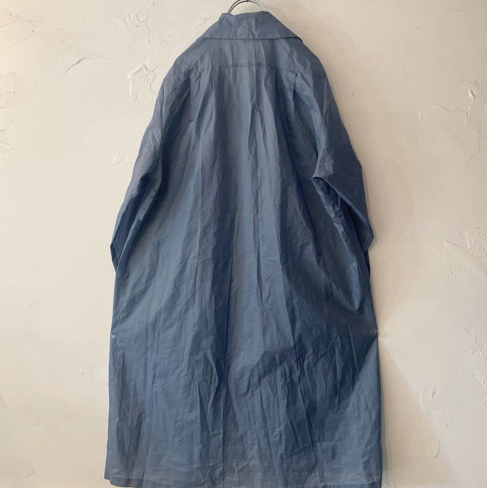  Vintage nylon turn-down collar coat 2 thin back tuck long coat shop coat plain light blue b LOOPER pull lady's old clothes 