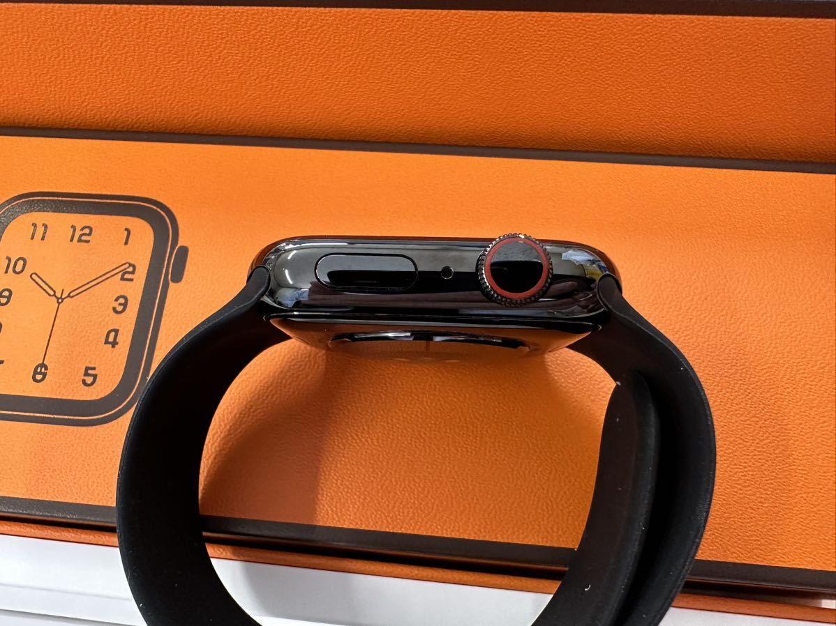 即決 ケア+ 美品 Apple Watch series6 HERMES 44mm ブラック 即決 ケア+ 美品 Apple Watch series6 HERMES 44mm ブラック