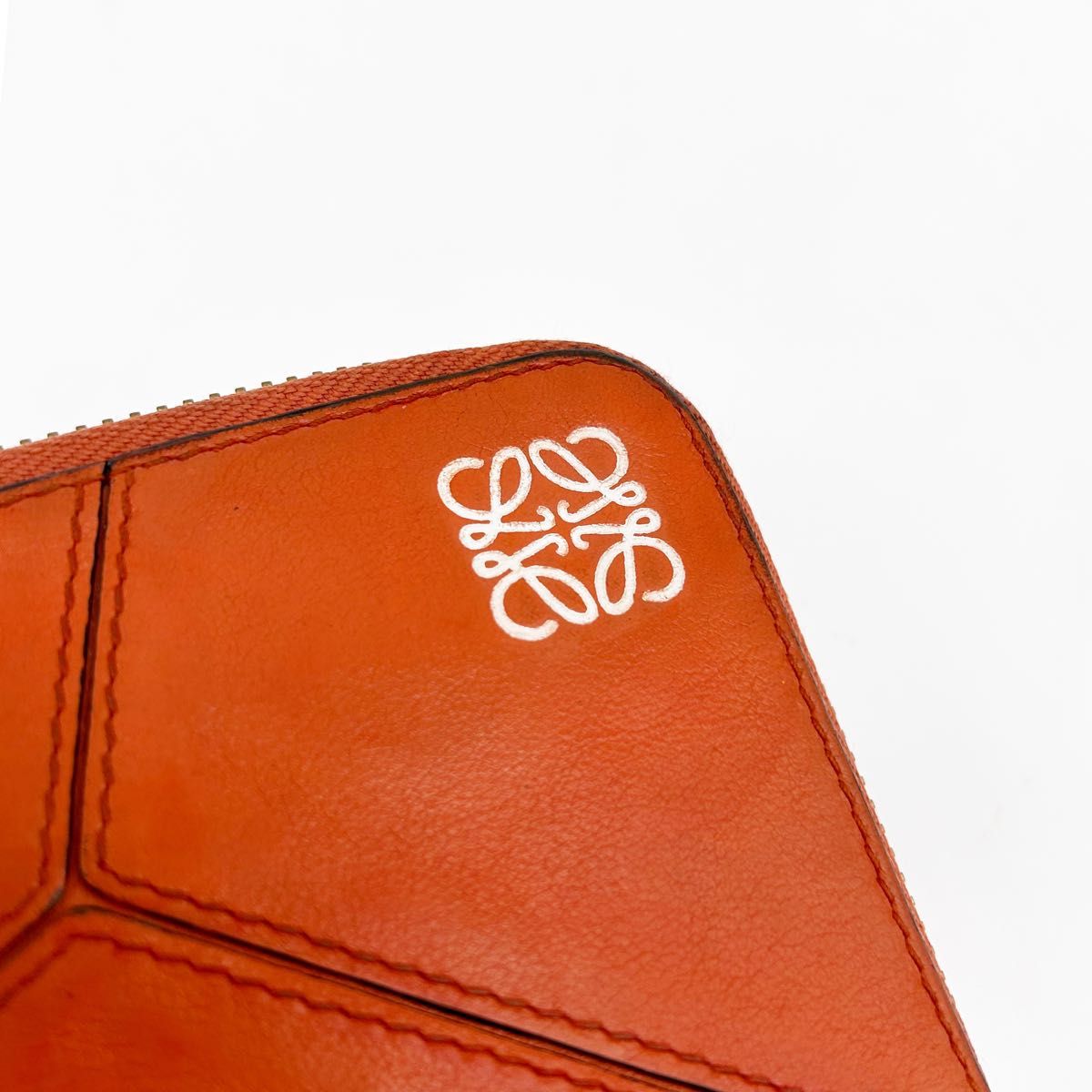 美品 】LOEWE ロエベ 長財布 パズル アナグラム ロゴ刻印 美品 】LOEWE ロエベ 長財布 パズル アナグラム ロゴ刻印
