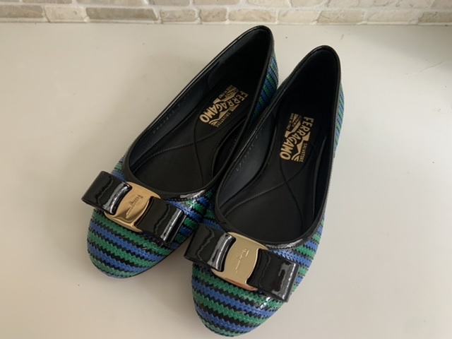 ☆フェラガモ☆ヴァラパンプスバレーシューズ☆サイズ6☆新品