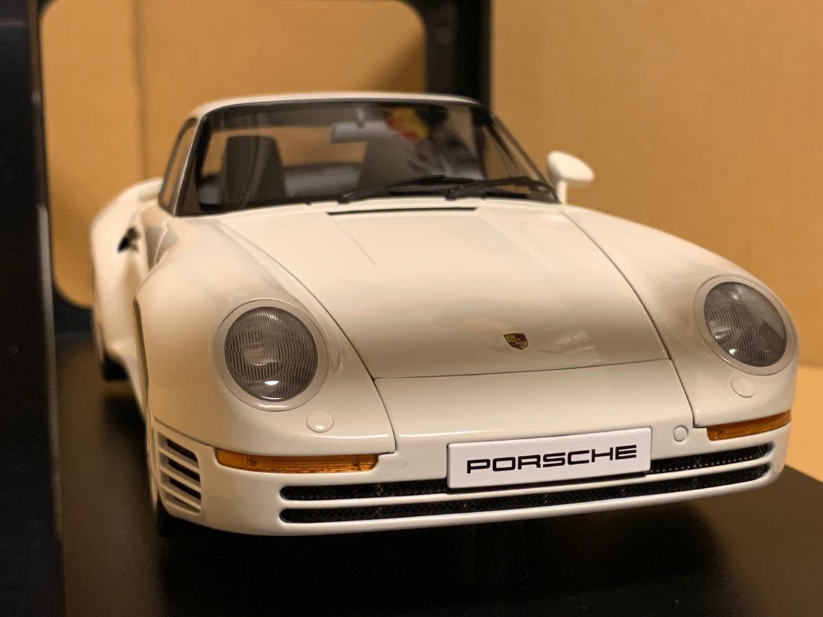 サスペンシ オートアート 1/18 ポルシェ 959 ホワイト Autoart 1/18