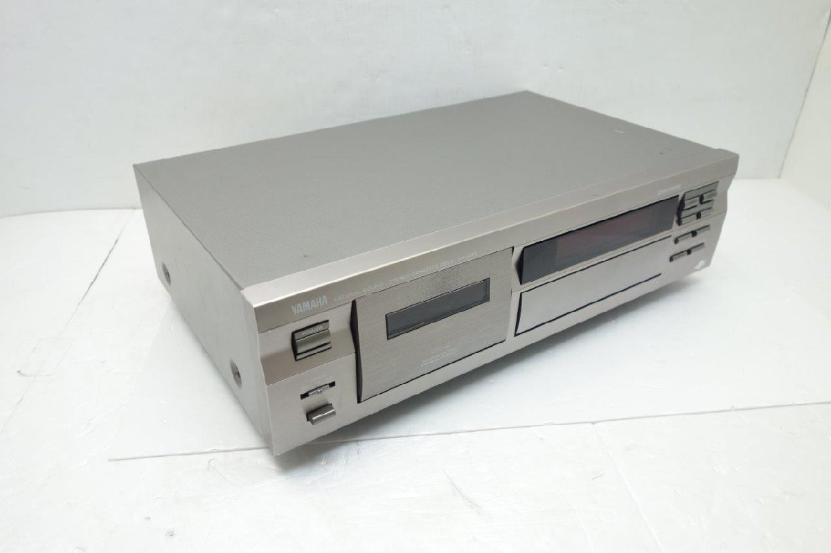 *YAMAHA KX-493 cassette deck *(V47)