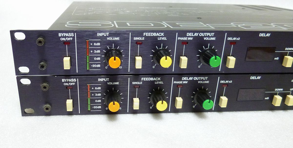 Roland ローランド デジタルディレイ SDE-2000 2台セット 完全 Roland ローランド デジタルディレイ SDE-2000 2台セット 完全