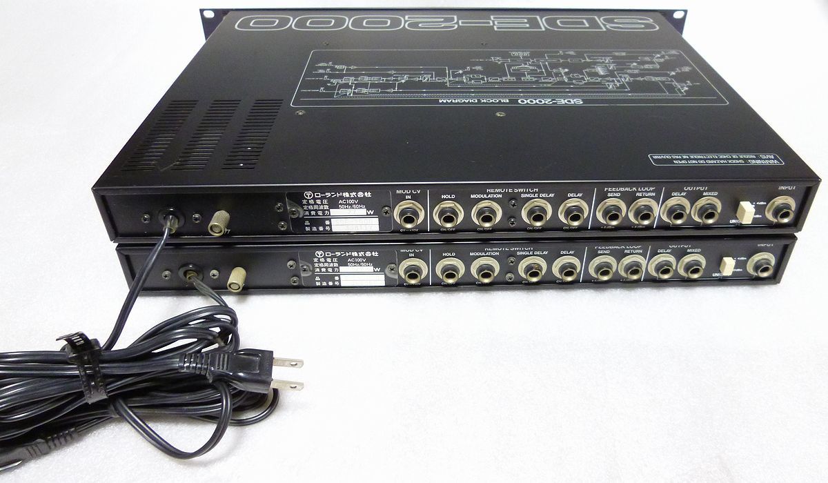 Roland ローランド デジタルディレイ SDE-2000 2台セット 完全 Roland ローランド デジタルディレイ SDE-2000 2台セット 完全
