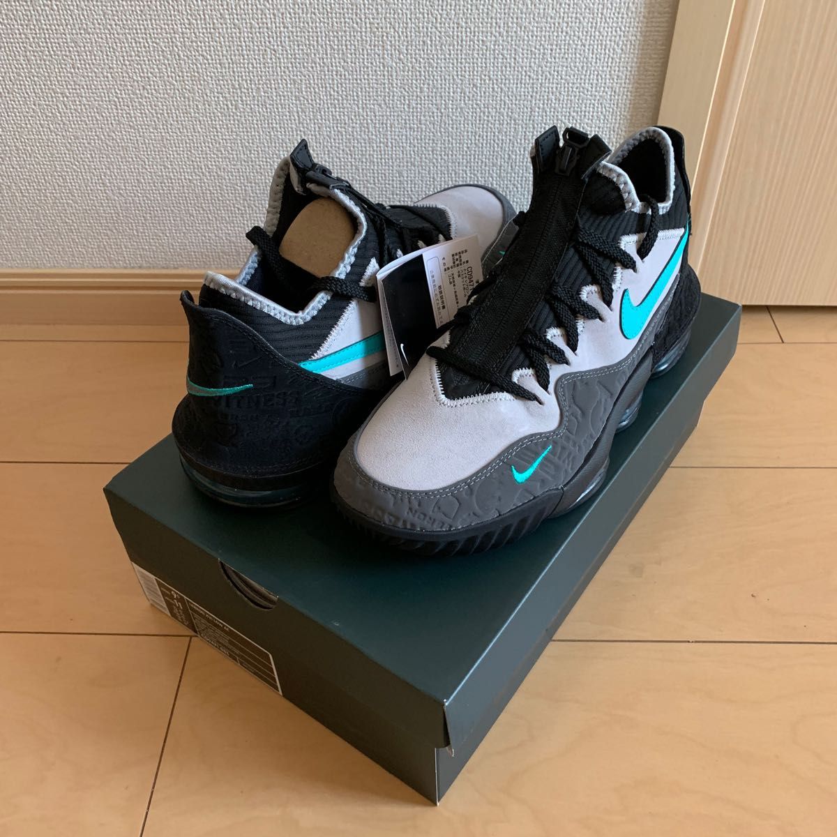 第1位獲得! 新品 NRG NIKE LEBRON LEBRON XVⅢ XVⅢ LOW 中古美品