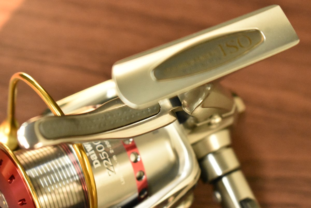 希少☆未使用】ダイワ02 トーナメントISO Z2500LB DAIWA 希少☆未使用】ダイワ02 トーナメントISO Z2500LB DAIWA
