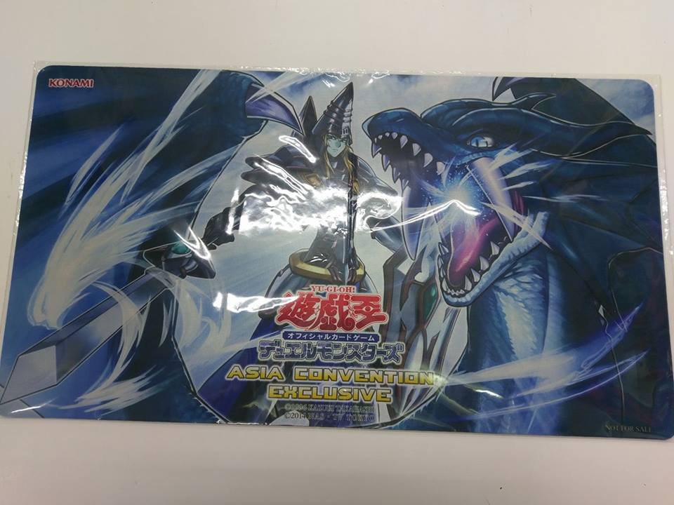 遊戯王 公式 プレイマット 竜騎士ブラック・マジシャン アジア限定 遊戯王 公式 プレイマット 竜騎士ブラック・マジシャン アジア限定