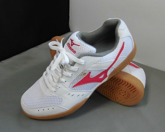 ヤフオク! - ミズノ インドアシューズ 体育館シューズ トレーニングシュ...