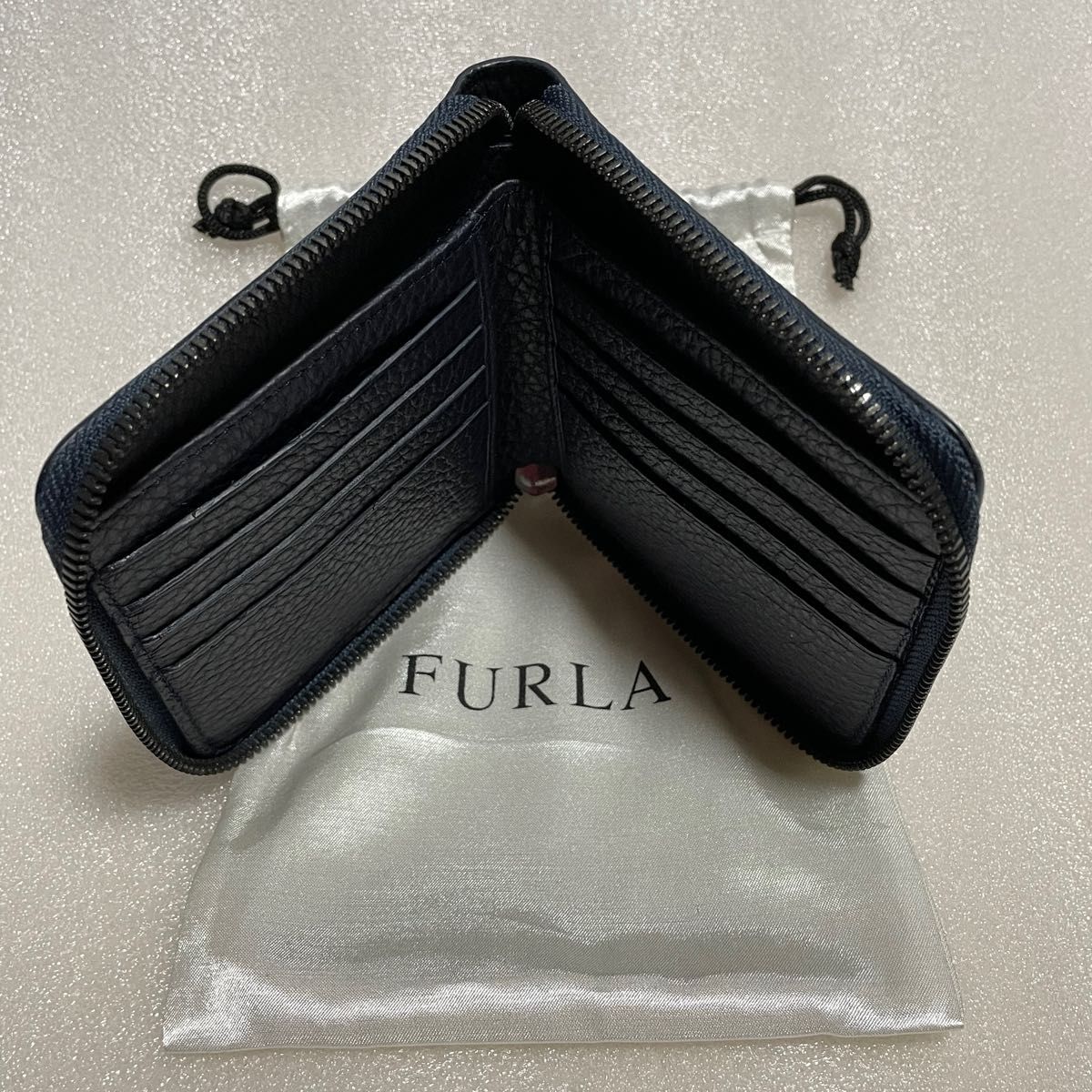 FURLA フルラ 二つ折り財布