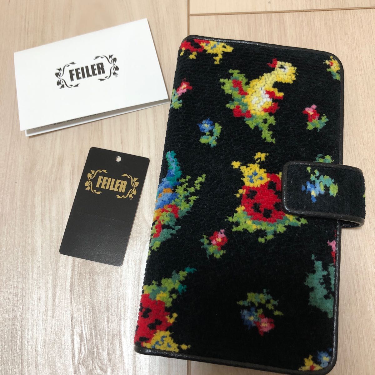 新品・未使用☆フェイラー ハイジ スマホケース 手帳型-