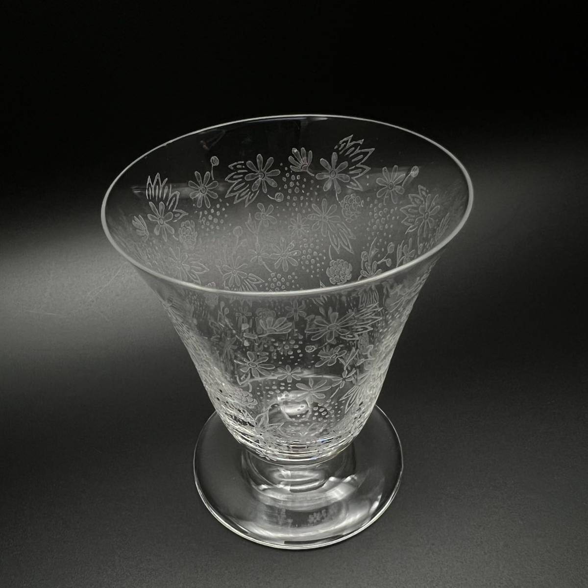 バカラ エリザベートBaccarat Elisabeth グラス 7cm 【1】 ゴブレット 冷酒 リキュール カクテル 果実酒 ミルフィオリ オールドバカラ_可愛らしいグラスです