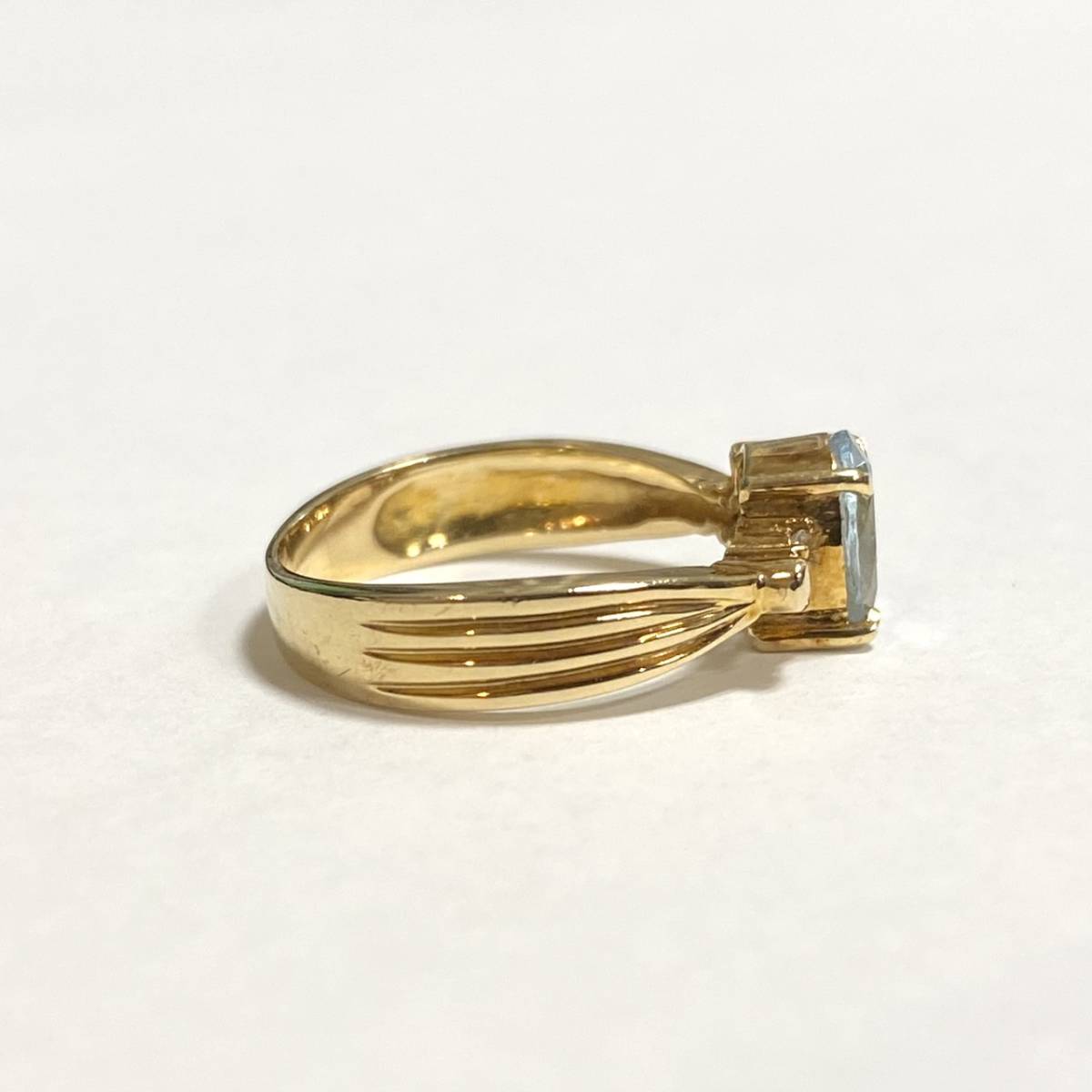 K18 水色系 カラーストーン メレダイヤ付 ゴールドデザインリング 8号 2.9g 指輪 アクセサリー_画像3