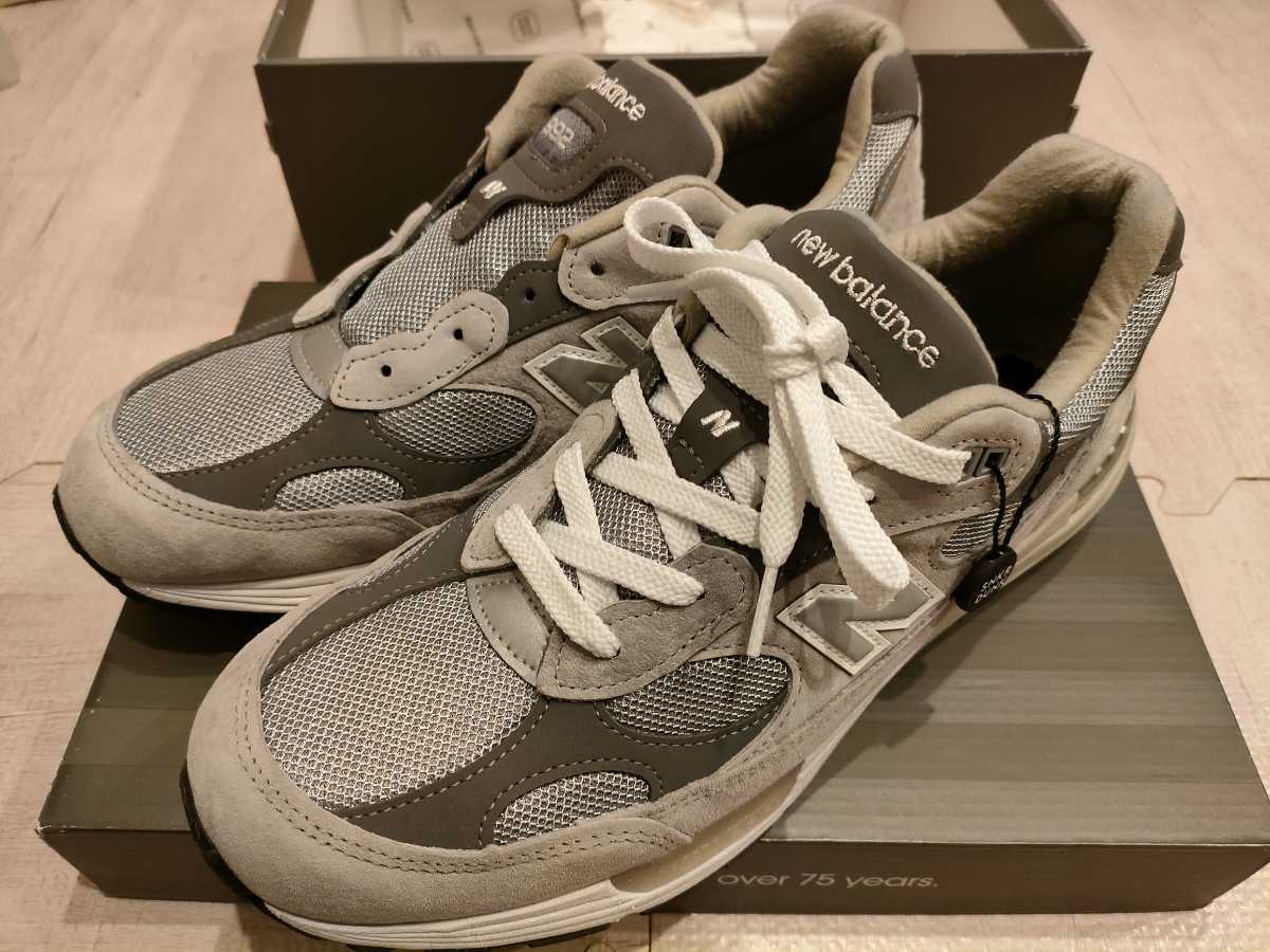 カット new balanceニューバランスM992GRグレー28.5cm US10.5ワイズD