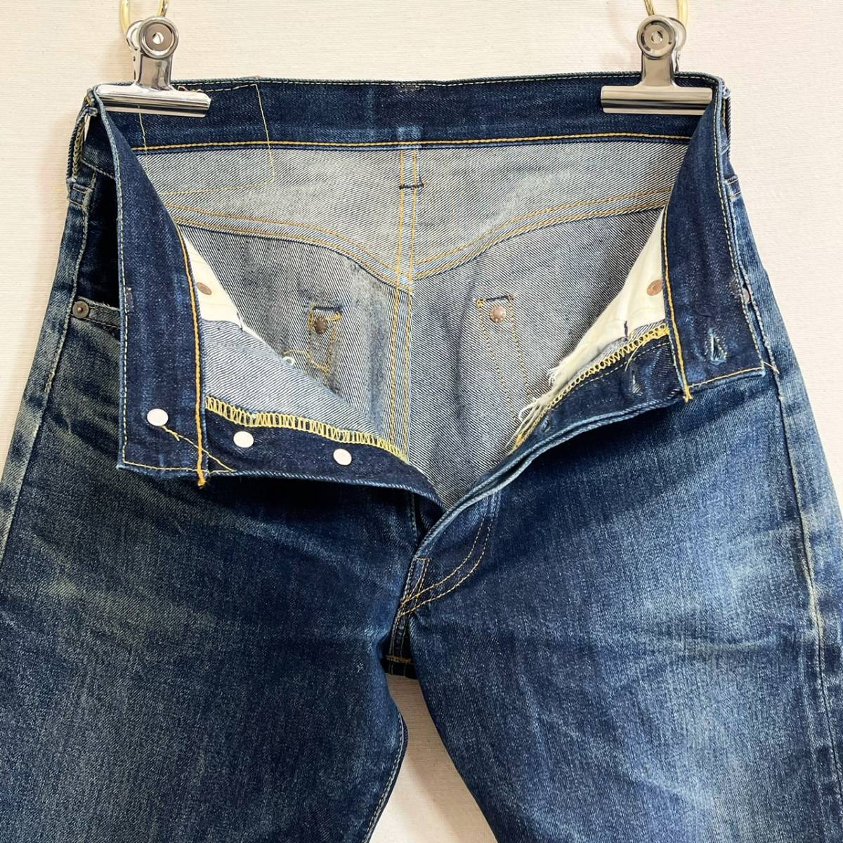 希少 《 バレンシア製 / 1998年製 / W29 》90s【 LEVI'S LVC 55モデル ヒゲ 蜂の巣 アメリカ製 デニム ジーンズ ビンテージ 】_画像4