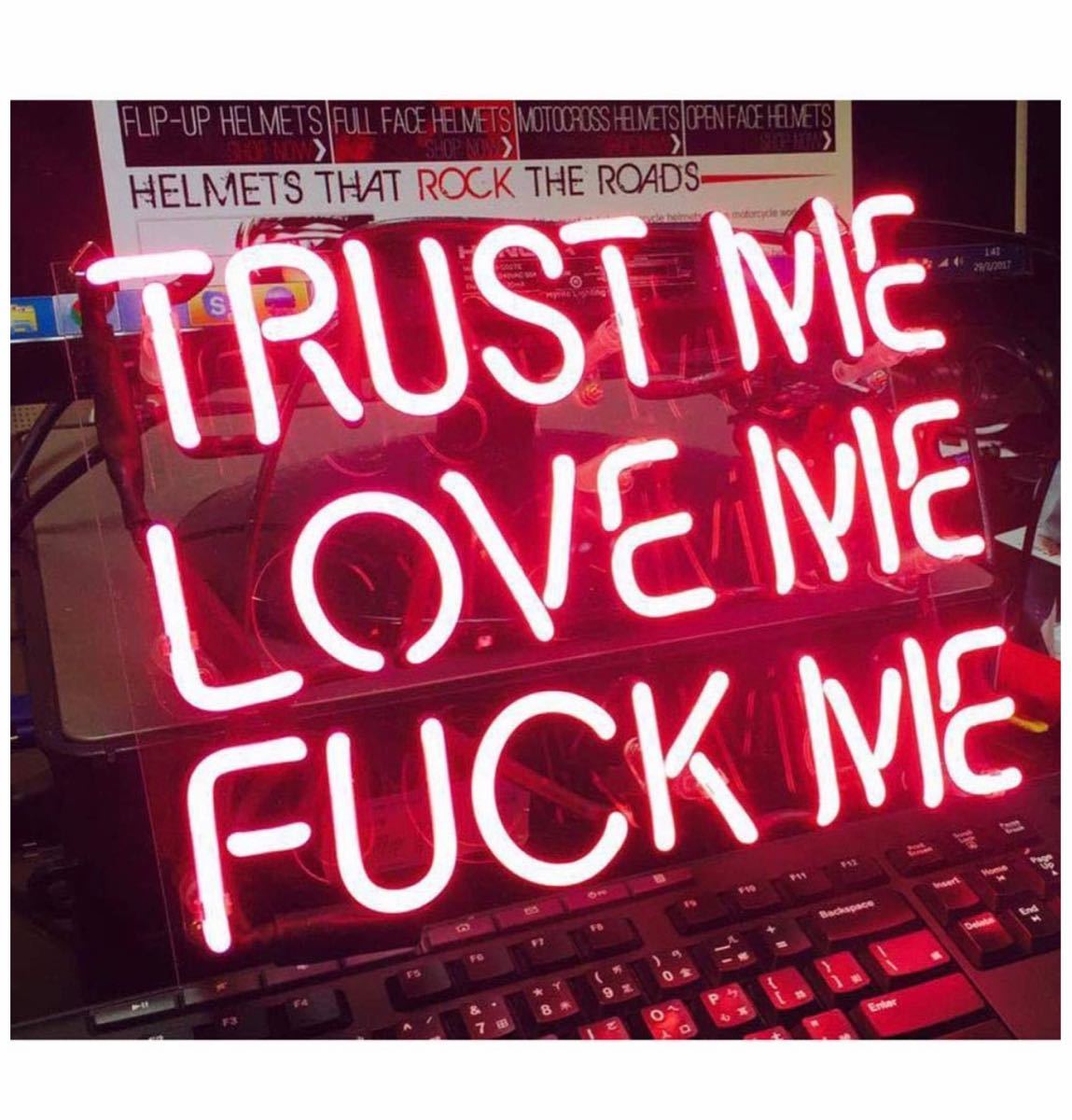ナイトライト TRUST 室内インテリア ME K-POP LOVE イルミネーション ルームデコレーション 店内装飾 ネオンサイン ME LED看板 指ハート FUCK ME 韓流 雰囲気作り ネオンサイン ライト NEON SIGN ピンク ビールバー 装飾壁 部屋 ロマンチック 結婚式