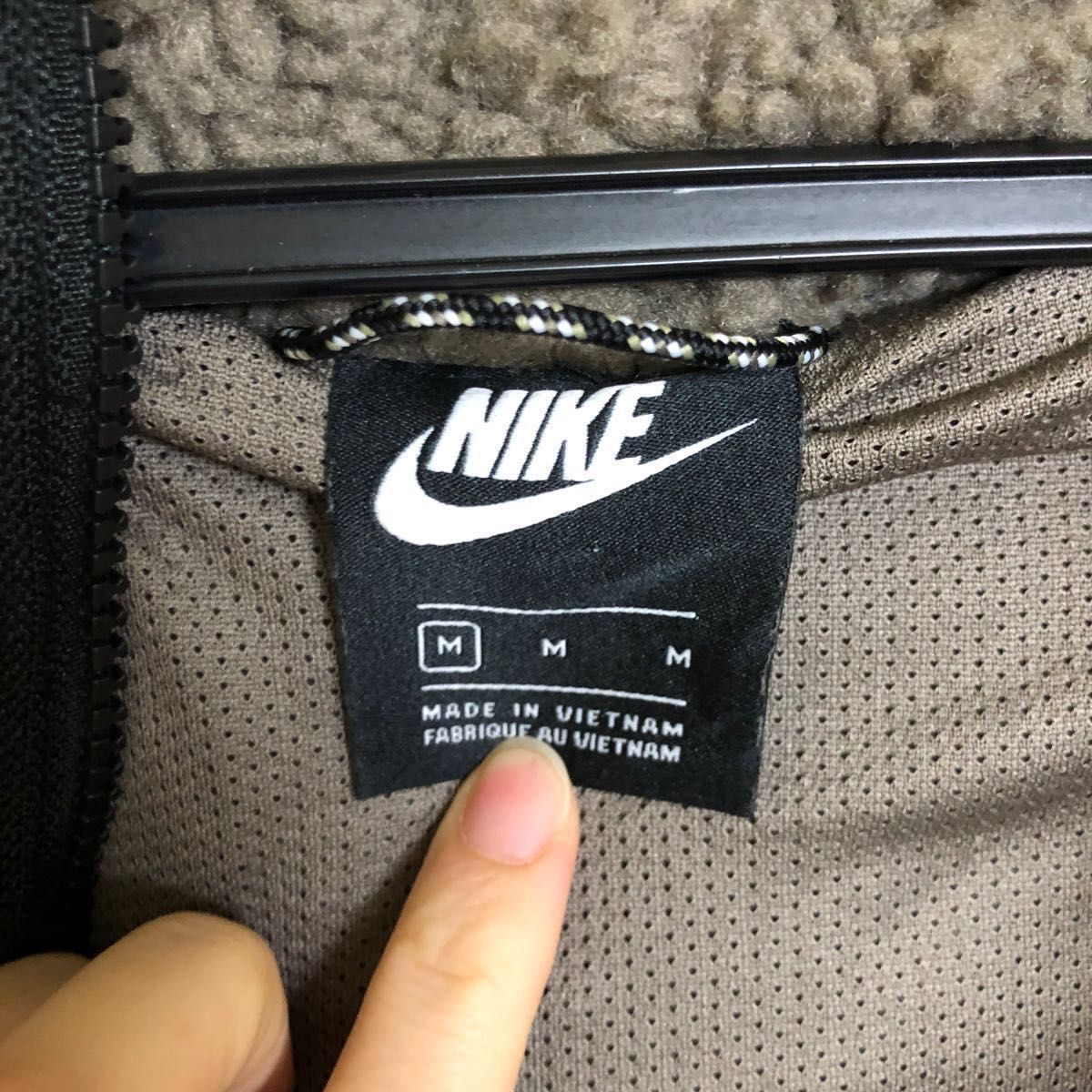 ナイキ ボアジャケット キルティング ブラウン NIKE 人気色