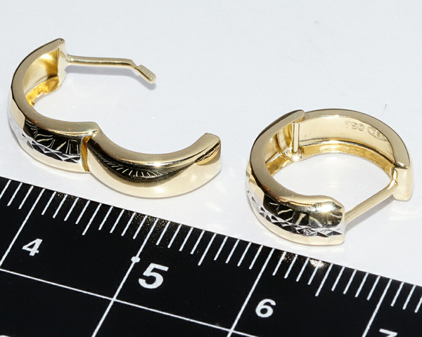 品質が 【新品未使用】 K18 18金 K18WG ピアス フープピアス 大ぶり