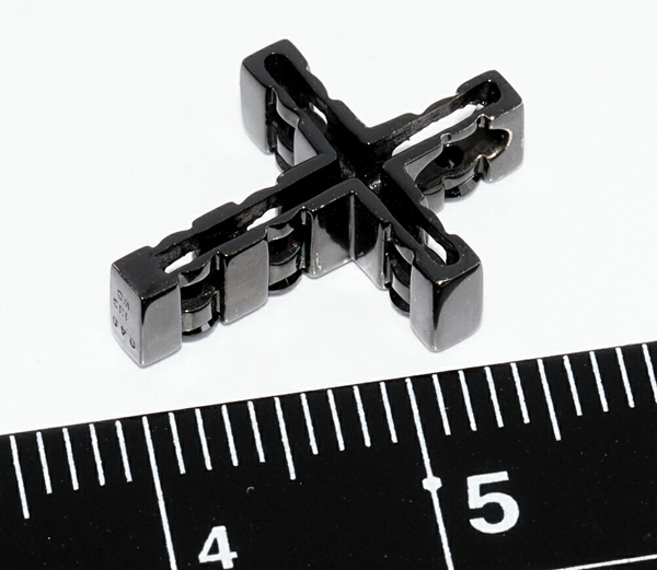出産祝い ペンダントトップ K18WG クロス ブラックダイヤ0.40ct