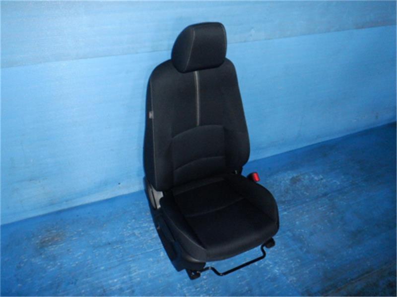  Mazda original MAZDA2 { DJLAS } driver's seat P10700-23001832
