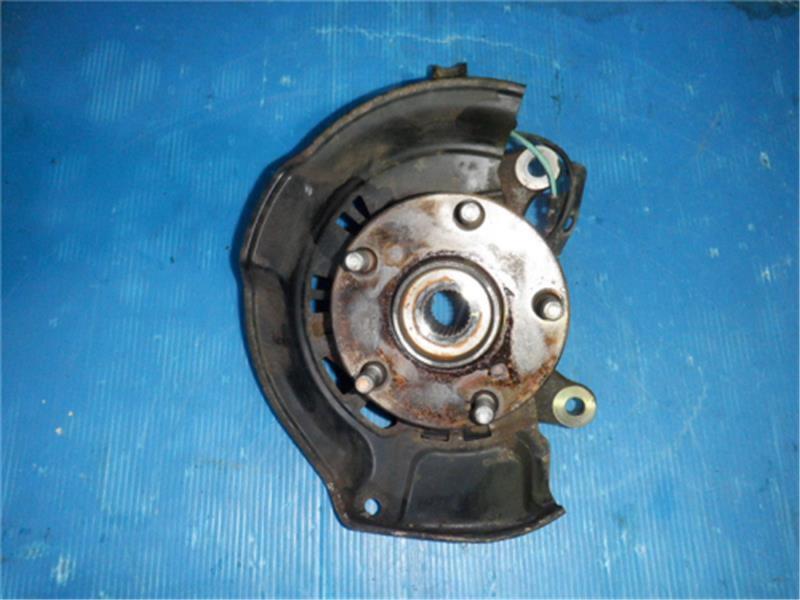 トヨタ 純正 エスティマ 《 AHR20W 》 右フロントナックルハブ 43211