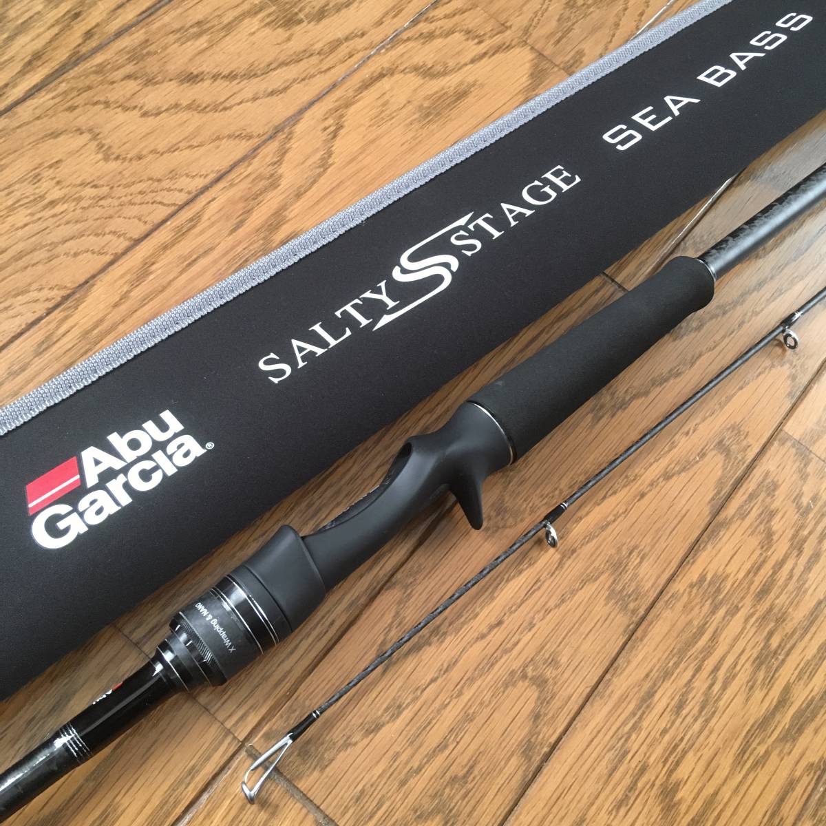 柔らかな質感の SALTY 8ftベイトロッド2ピース(M) Fuji製ガイド