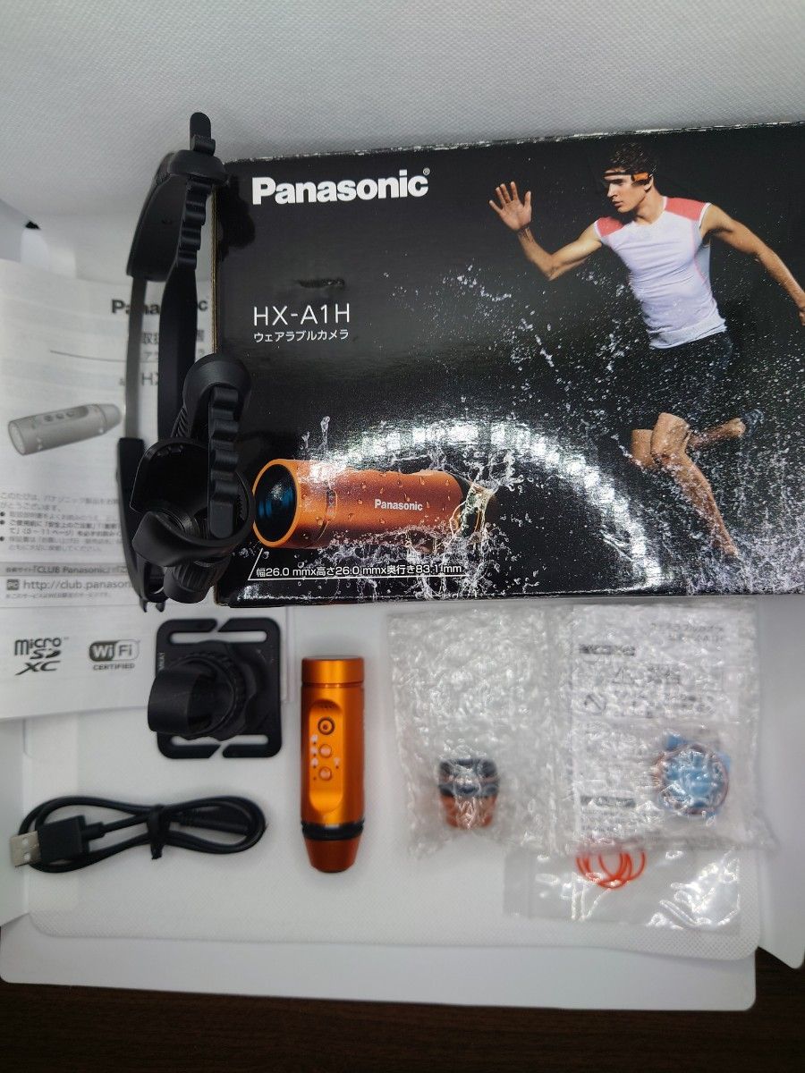 液晶画面付きウェアラブルカメラ超小型本日購入のみ Panasonic HX-A1H ウェアラブルカメラ