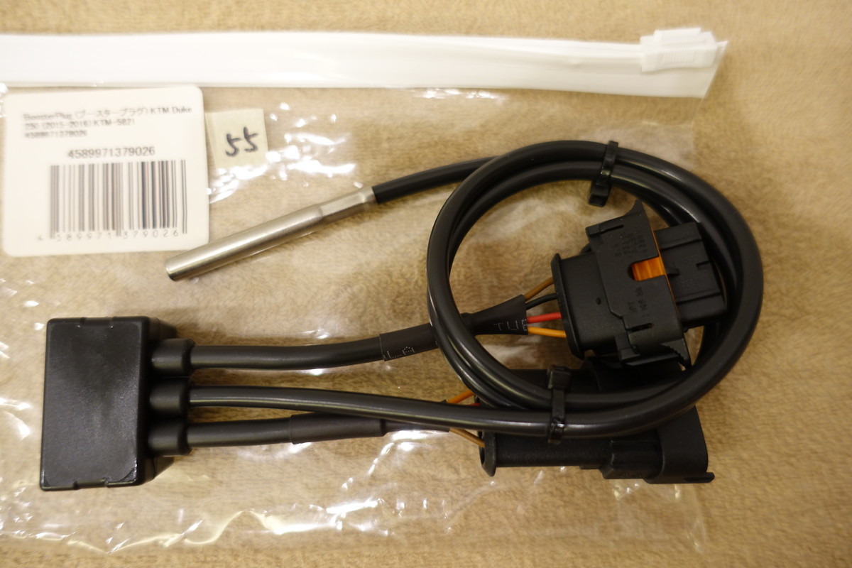 BoosterPlug KTM Duke 250 (15-16) エンジン燃調コントローラー KTM-5821 定価25,245円 ブースタープラグ サブコン55_画像3