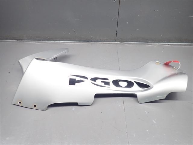 βEA04-3 PGO アローロ125 RFVM2UCC FI車 純正 サイドモール カウル 左 破損部有り！_画像1