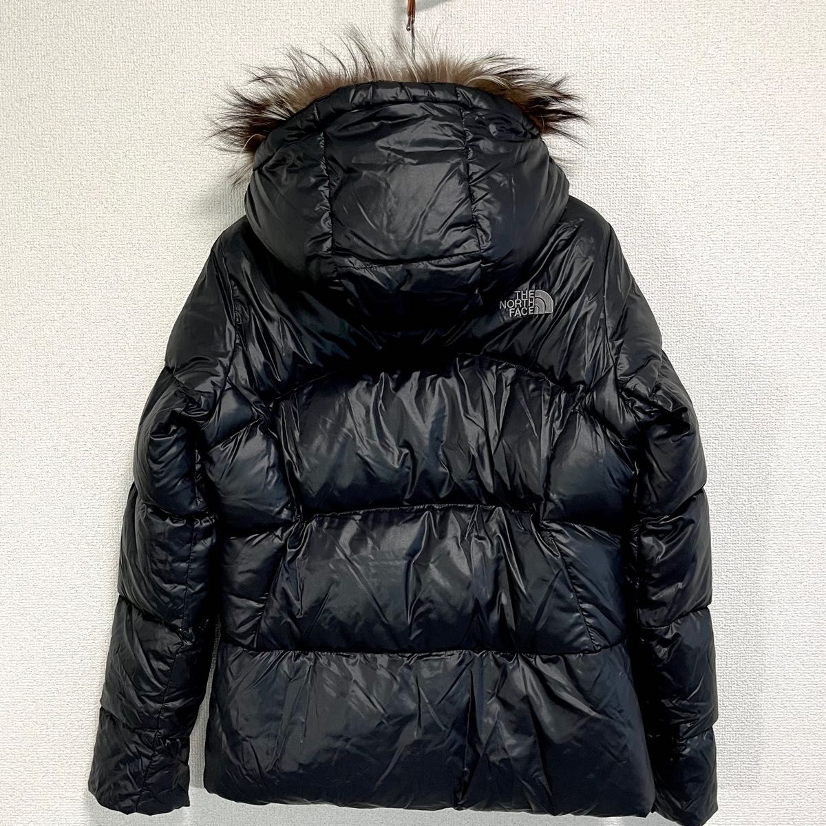 美品人気 ノースフェイス ダウンジャケット レディースM ブラック フード着脱可 THE NORTH FACE 700フィル 黒