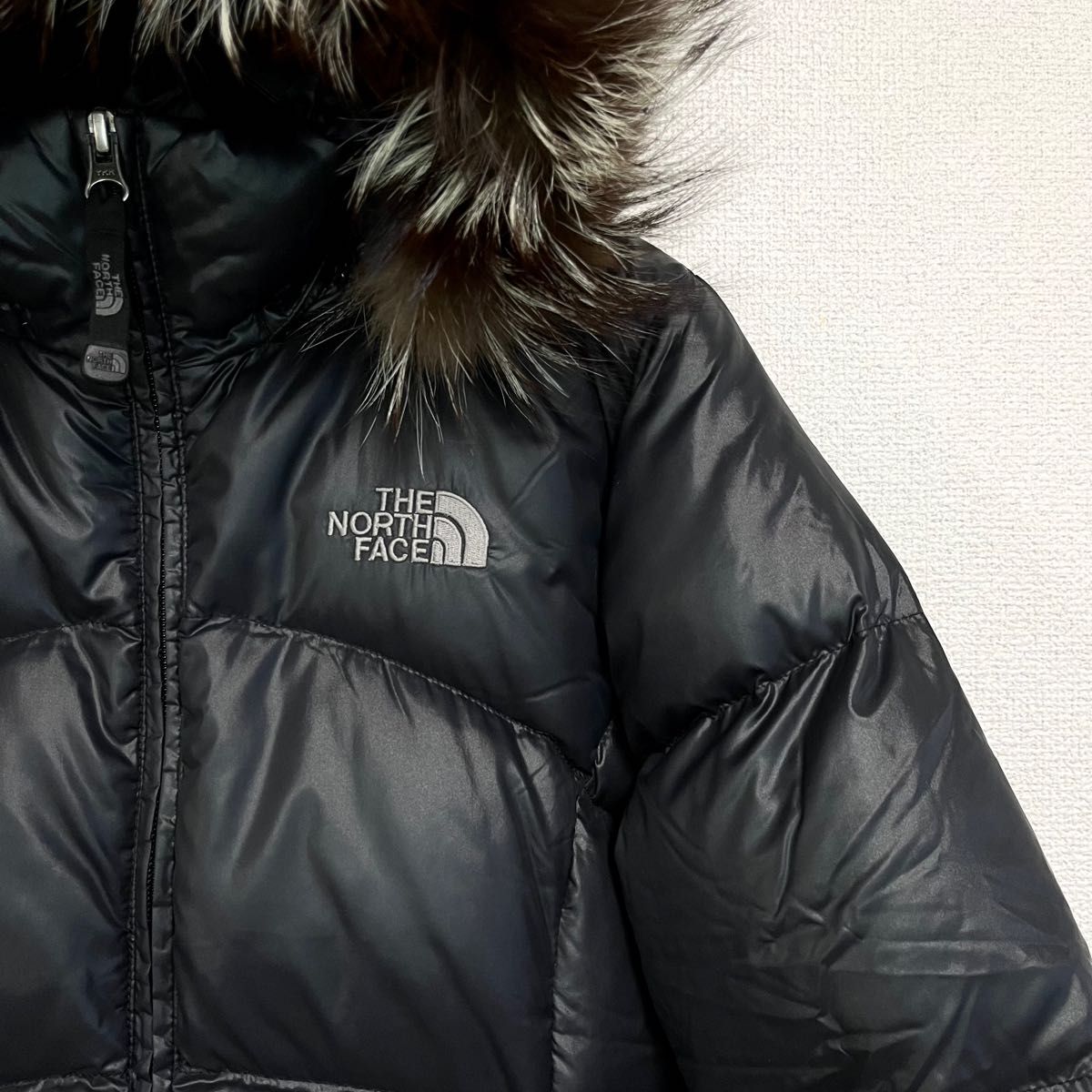 美品人気 ノースフェイス ダウンジャケット レディースM ブラック フード着脱可 THE NORTH FACE 700フィル 黒