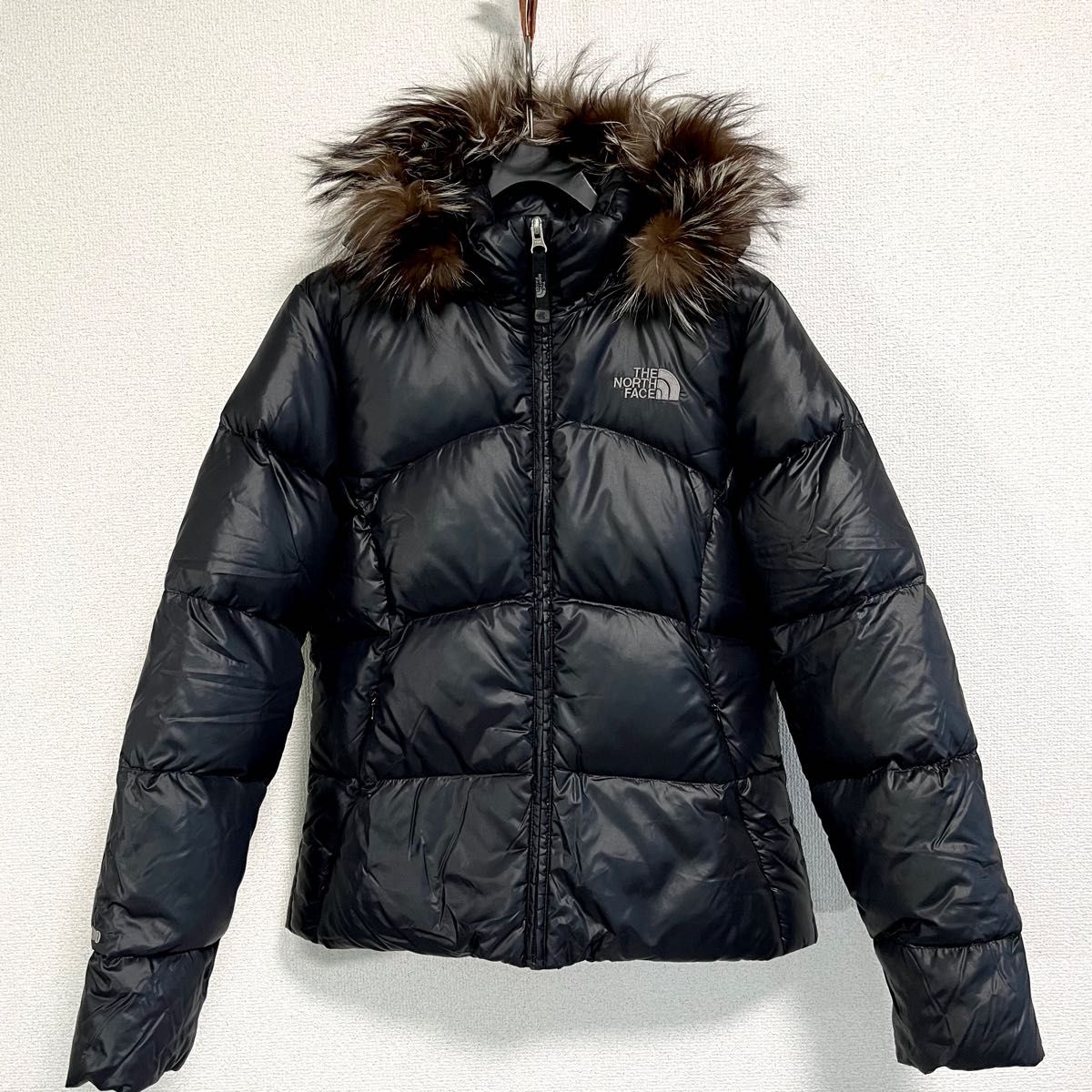 美品人気 ノースフェイス ダウンジャケット レディースM ブラック フード着脱可 THE NORTH FACE 700フィル 黒