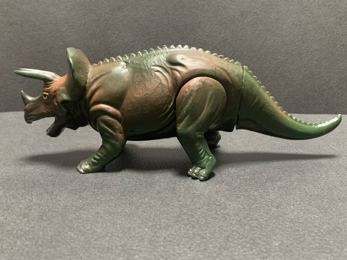 当時物 古い 珍スプレー版 トリケラトプス ソフビ 怪獣 昭和 当時物 古い 珍スプレー版 トリケラトプス ソフビ 怪獣 昭和