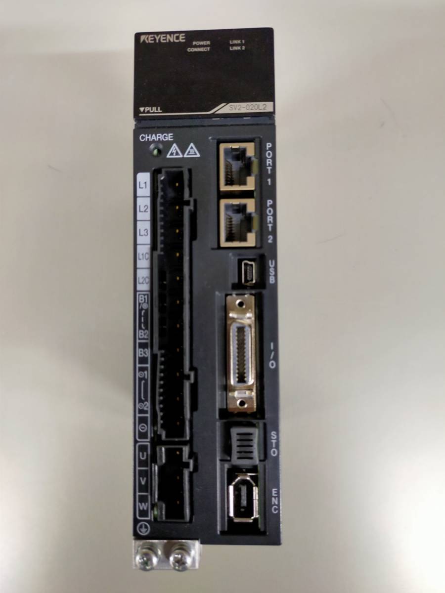 ACサーボシステム SV2 SERIES 200Wモータ用1式 キーエンス 美品 ACサーボシステム SV2 SERIES 200Wモータ用1式 キーエンス 美品