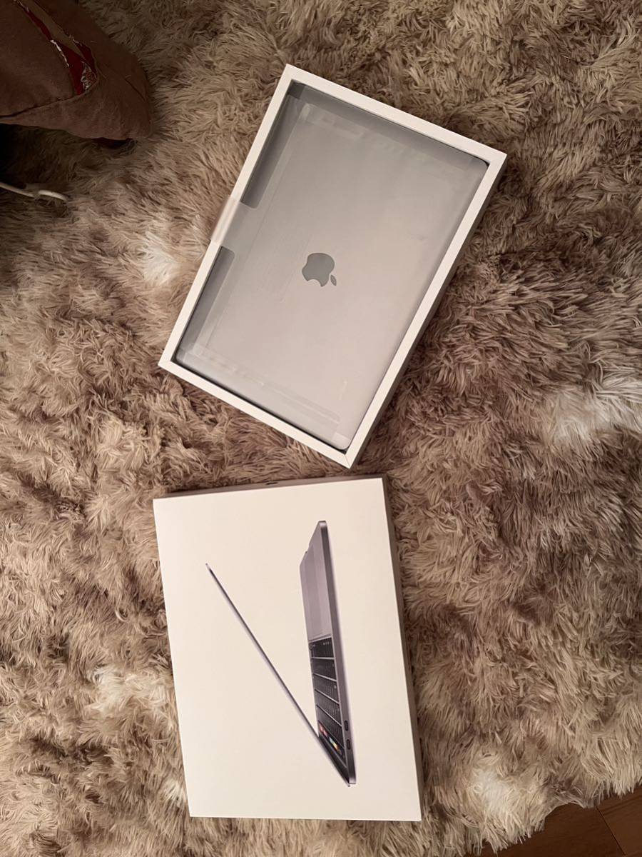美品 MacBook Pro 13インチCore i5 16GB メモリ 512SSD 2020年モデル