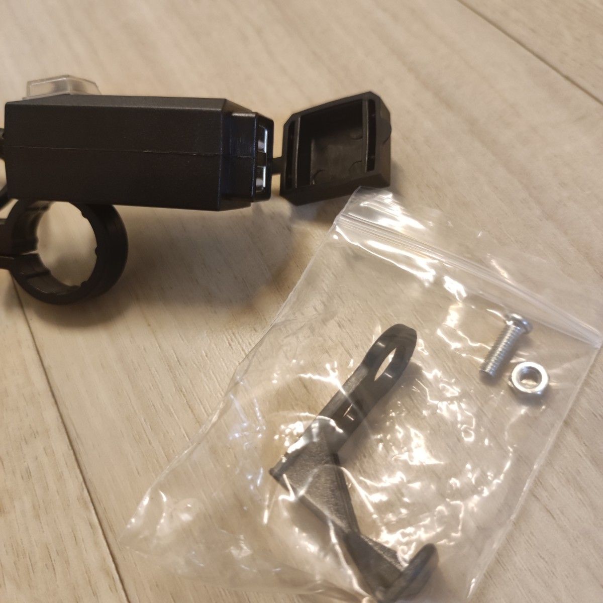 ヤマハ ブリヂストン 電動自転車用usb スマホ 充電器 電源 ヤマハ ブリヂストン 電動自転車用usb スマホ 充電器 電源