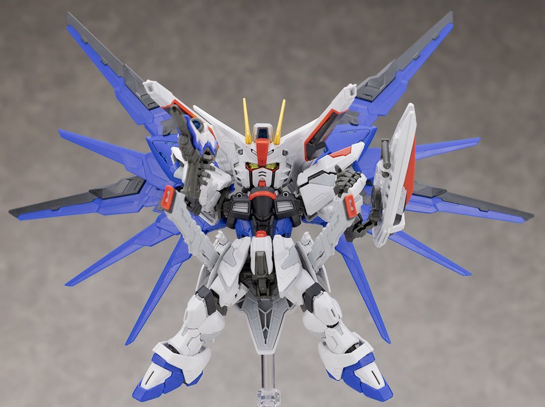 組立済ガンプラ「MGSDフリーダムガンダム(機動戦士ガンダムSEED)」完成品　未使用デカール付属　現在入手困難品_画像7